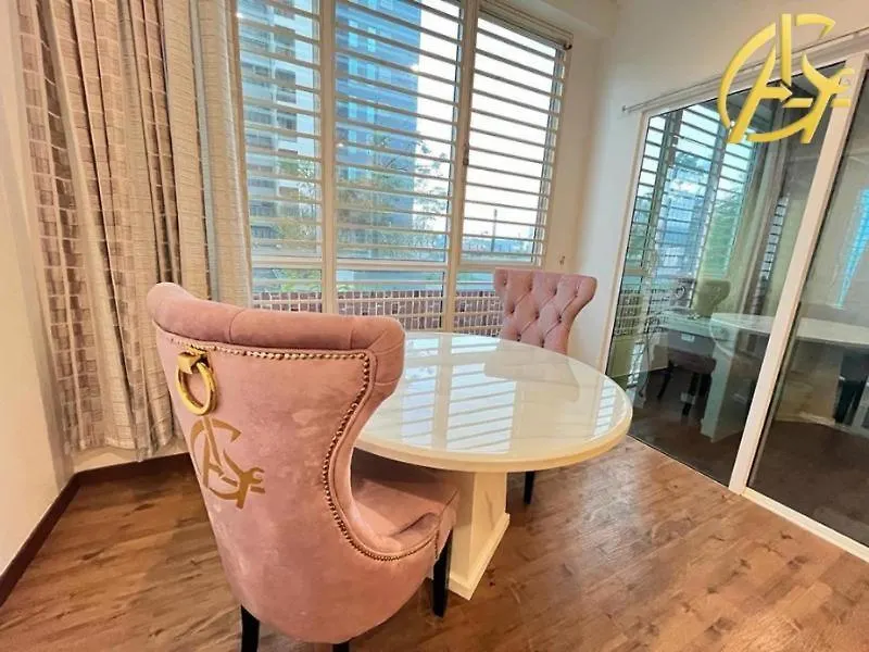 招待所 Honeymoon Suite By A Legacy Hotel - Klcc Lake View 吉隆坡
