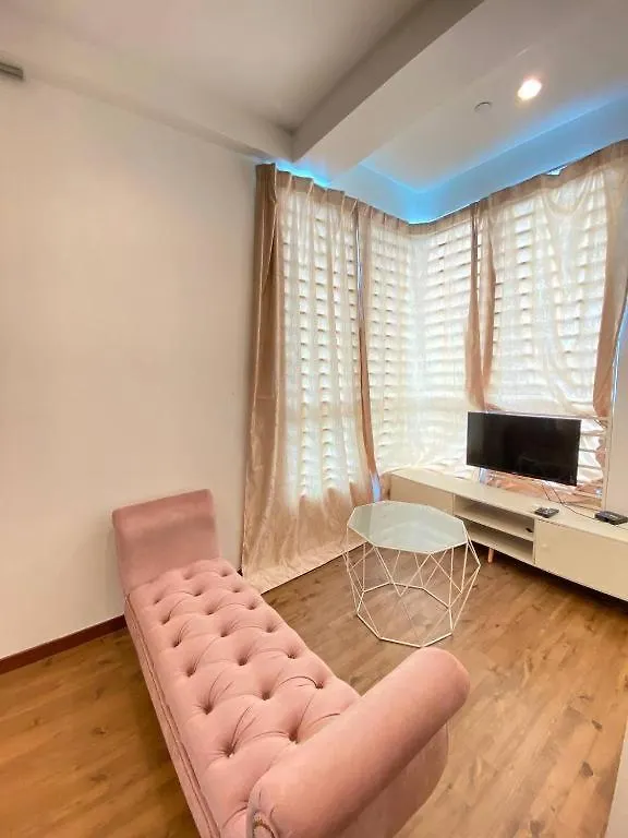 Honeymoon Suite By A Legacy Hotel - Klcc Lake View 吉隆坡 马来西亚