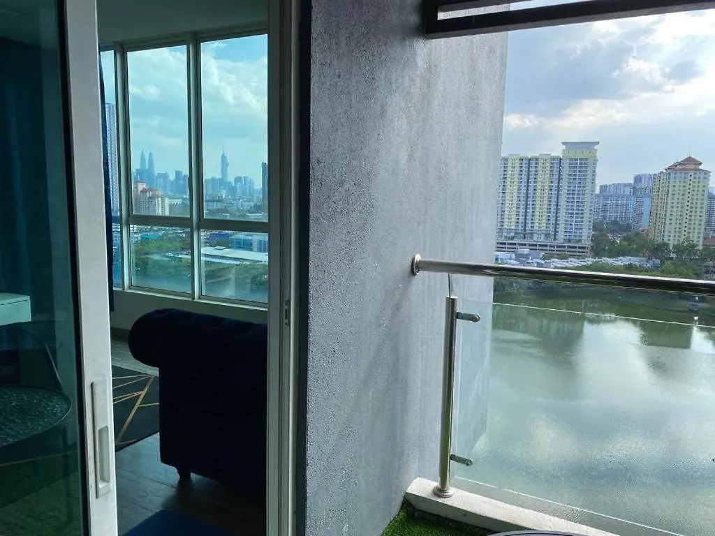 Honeymoon Suite By A Legacy Hotel - Klcc Lake View 吉隆坡